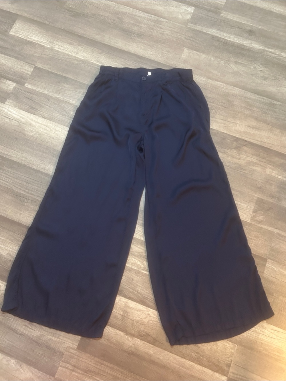 aerie Women’s Pants Wide Leg Flowy Satin-Like Navy Trouser Size Large